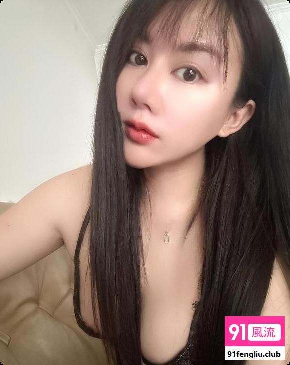 川渝美女李七月
